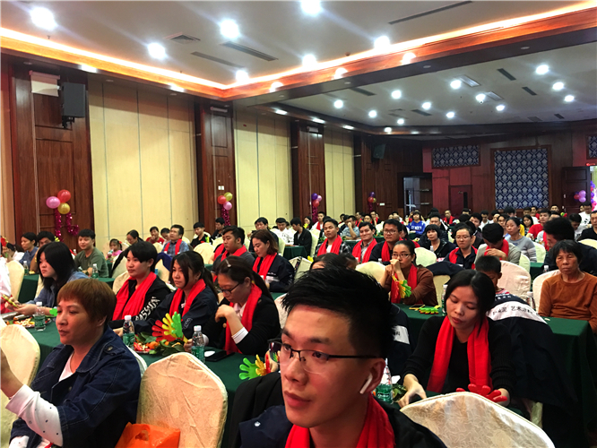 萬磊人歡聚一堂，只為追逐2020“萬磊夢”！